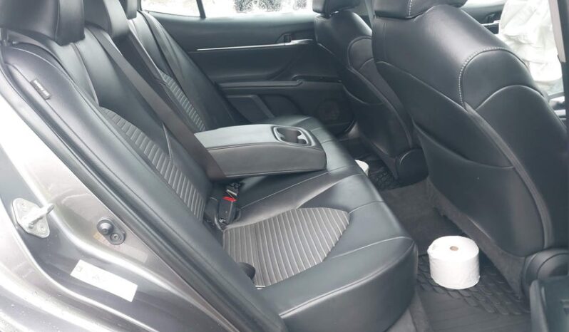 
								2018 Toyota Camry full									