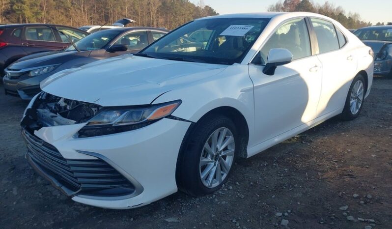 
								2021 Toyota Camry full									