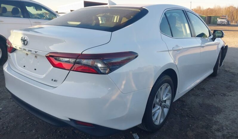 
								2021 Toyota Camry full									