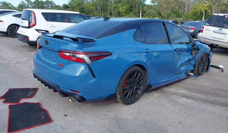
								2022 Toyota Camry full									
