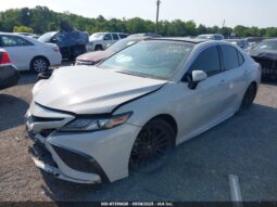 
										2022 Toyota Camry full									