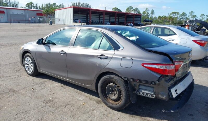
								2016 Toyota Camry full									
