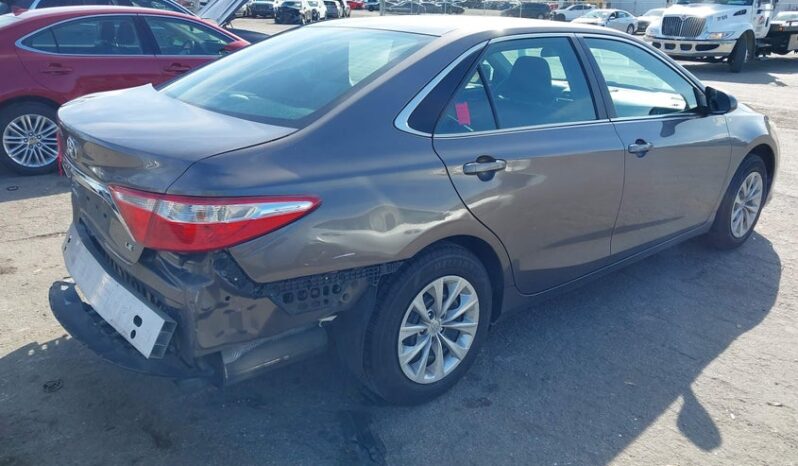 
								2016 Toyota Camry full									