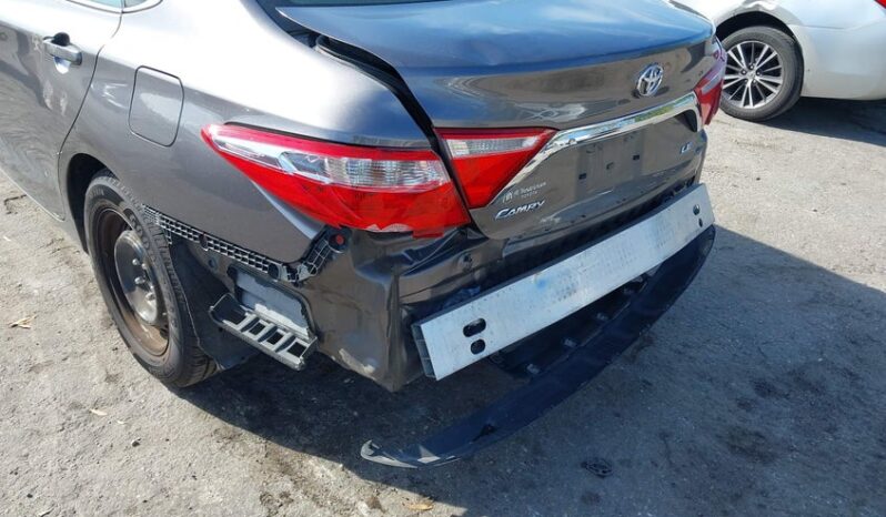 
								2016 Toyota Camry full									