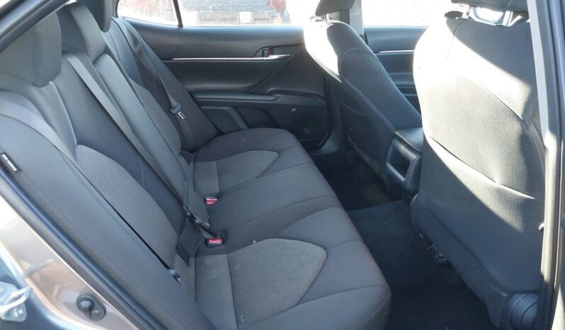 
								2022 Toyota Camry full									