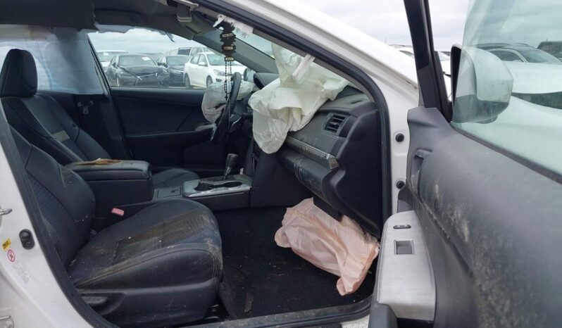 
								2014 Toyota Camry full									