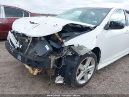 
										2014 Toyota Camry full									