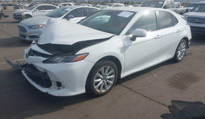 
								2018 Toyota Camry full									