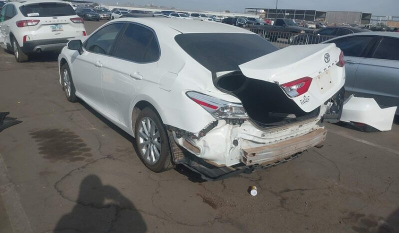 
								2018 Toyota Camry full									