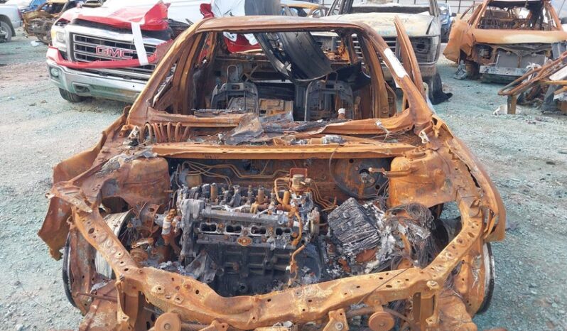 
								2023 Toyota Camry full									