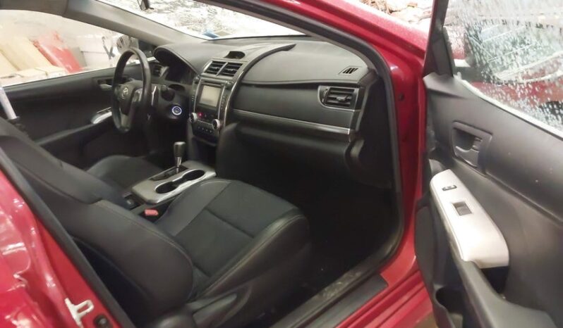 
								2012 Toyota Camry full									