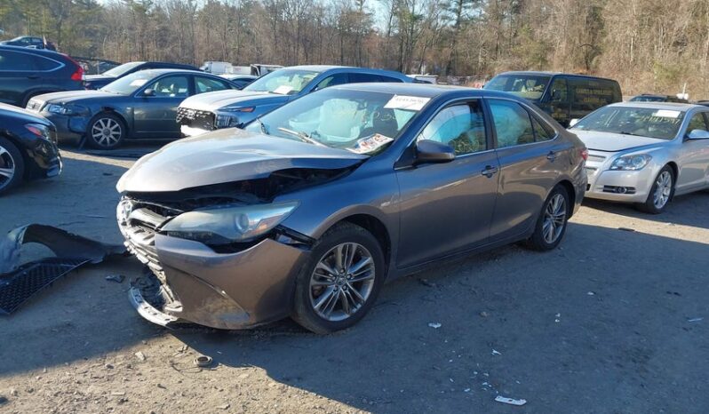 
								2016 Toyota Camry full									