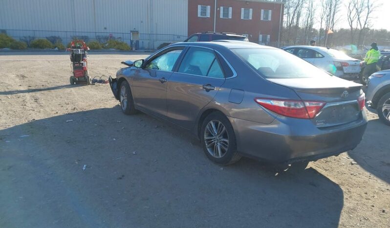 
								2016 Toyota Camry full									