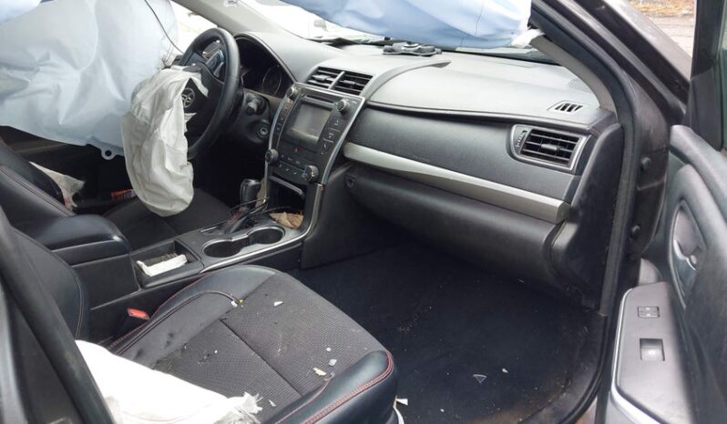 
								2016 Toyota Camry full									