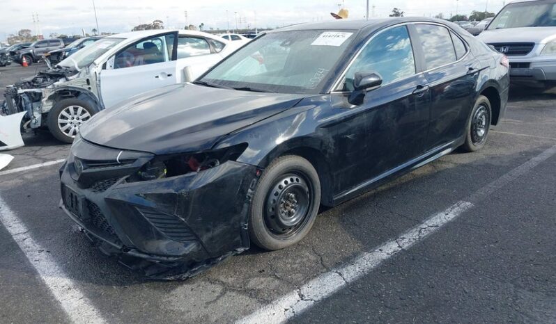 
								2019 Toyota Camry full									