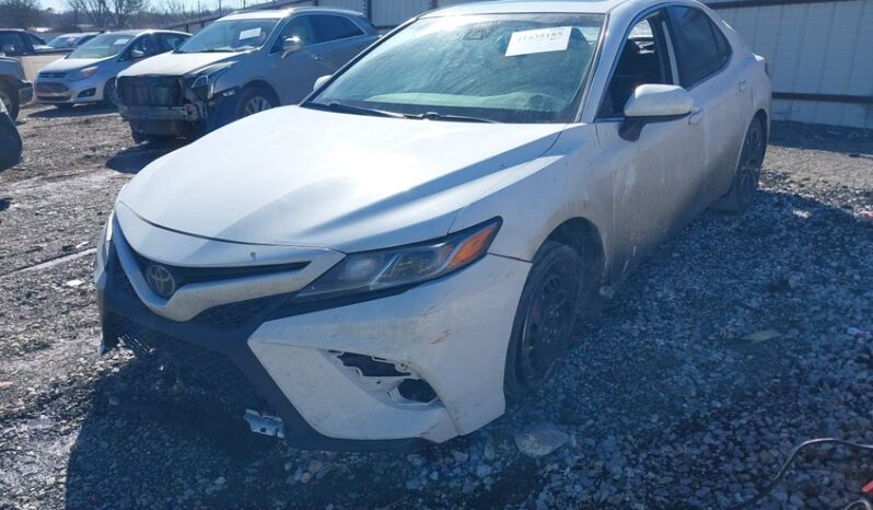 
								2019 Toyota Camry full									