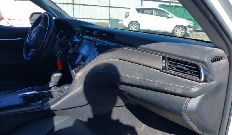 
								2019 Toyota Camry full									