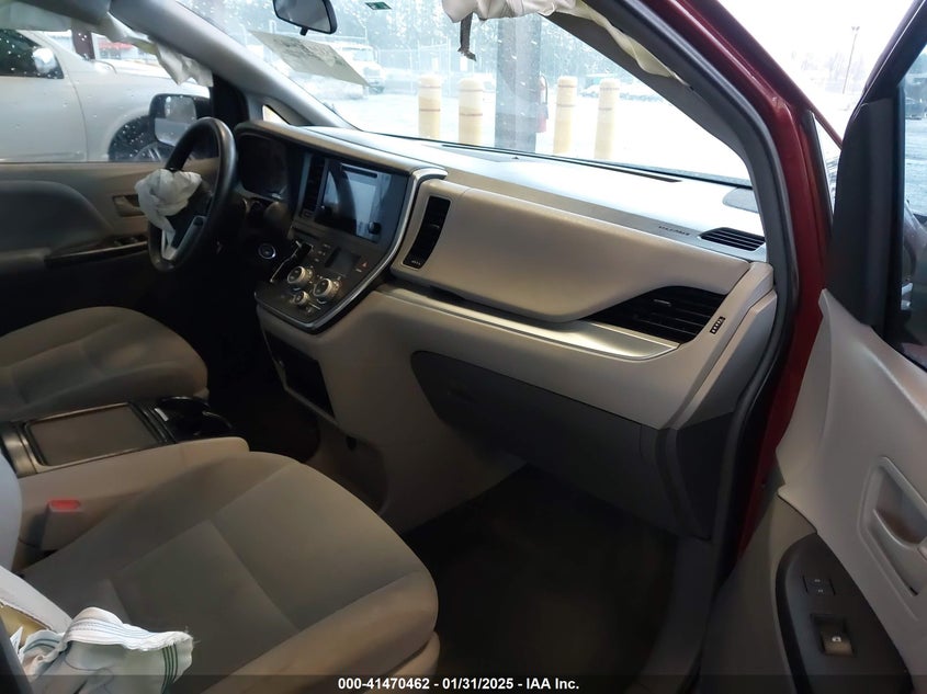 2016 Toyota Sienna