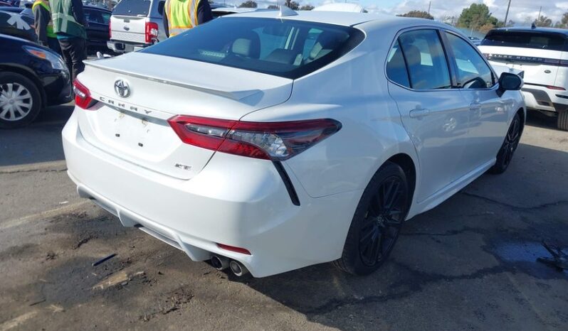 
								2022 Toyota Camry full									