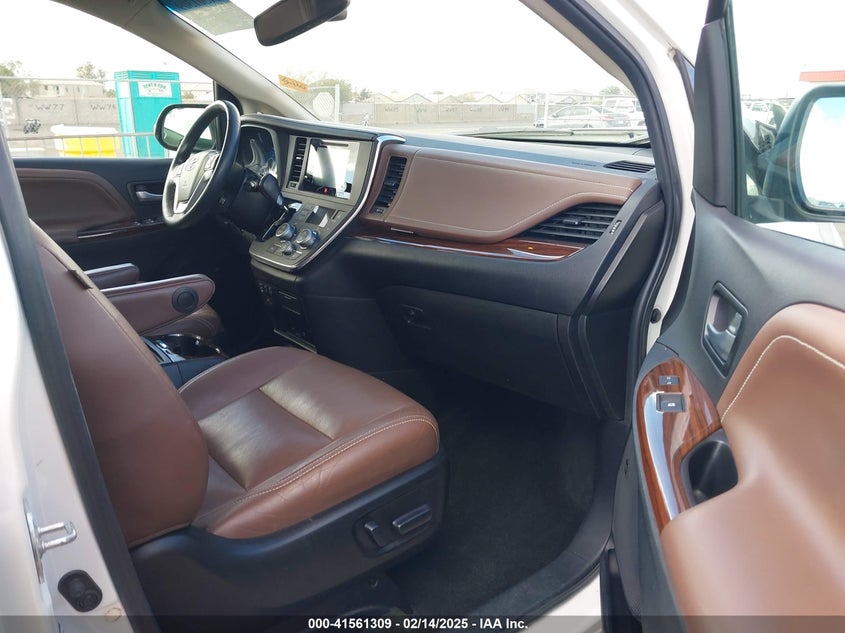 2015 Toyota Sienna