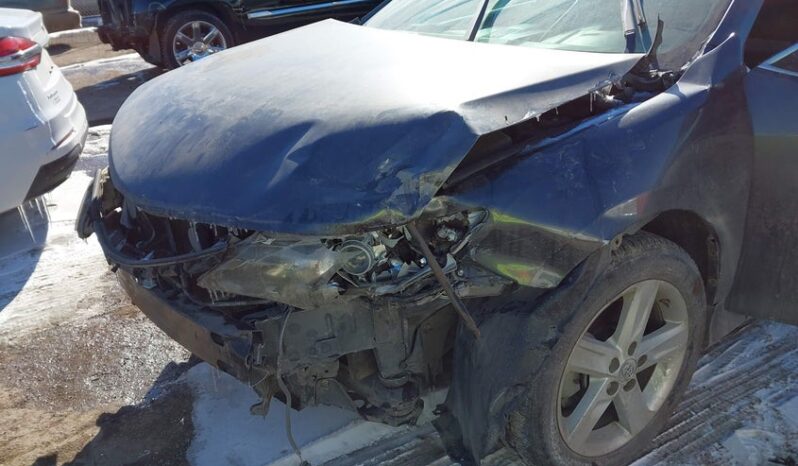 
								2012 Toyota Camry full									