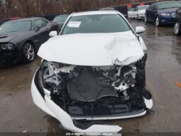 
										2020 Toyota Camry full									