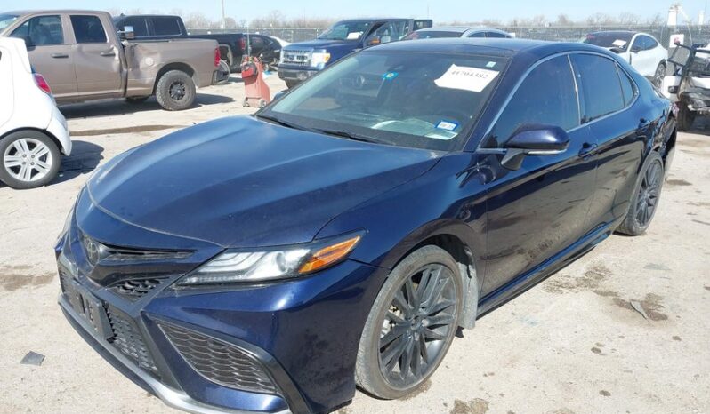 
								2021 Toyota Camry full									