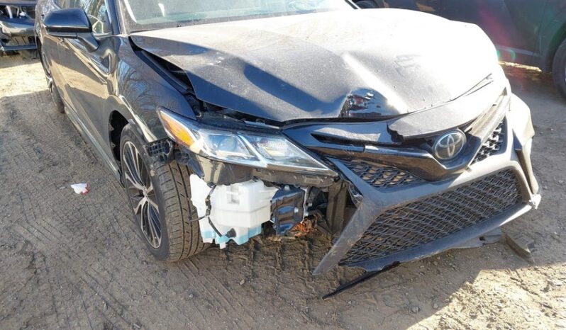 
								2020 Toyota Camry full									