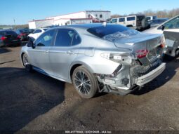 
										2019 Toyota Camry full									