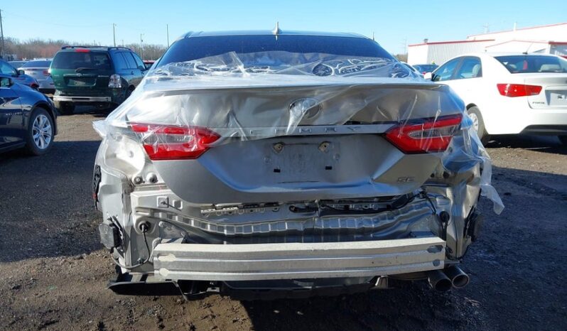 
								2019 Toyota Camry full									