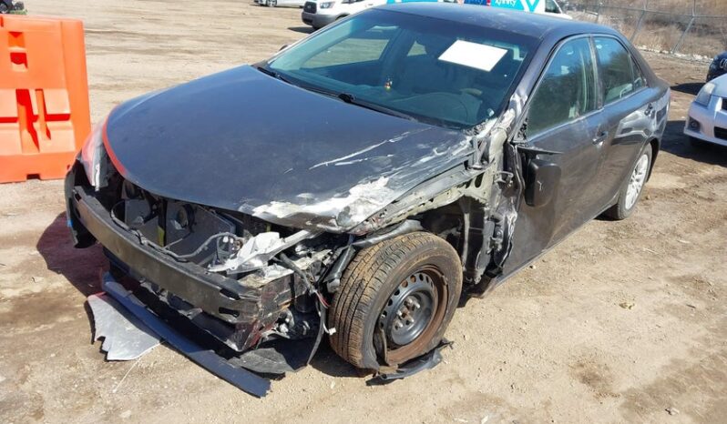 
								2014 Toyota Camry full									