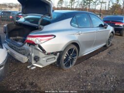 
										2020 Toyota Camry full									