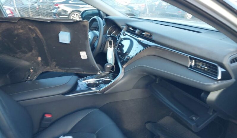 
								2020 Toyota Camry full									