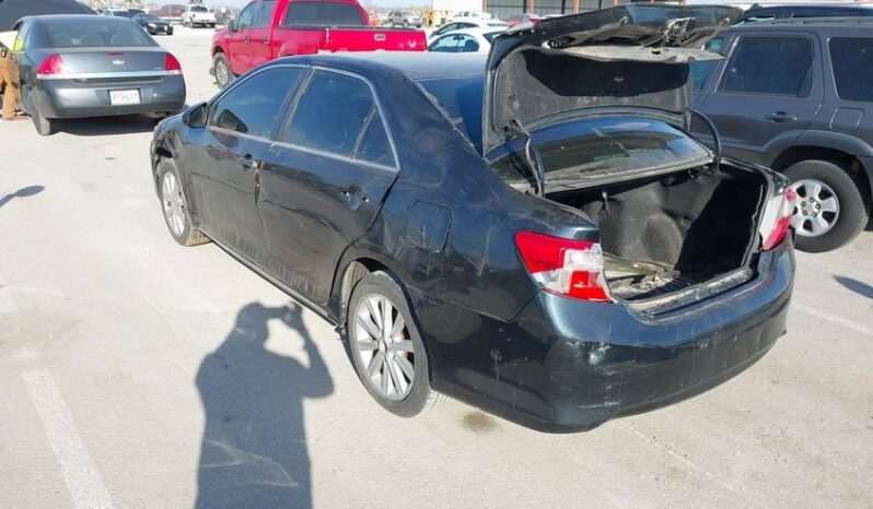 
								2012 Toyota Camry full									