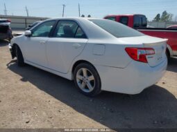 
										2012 Toyota Camry full									