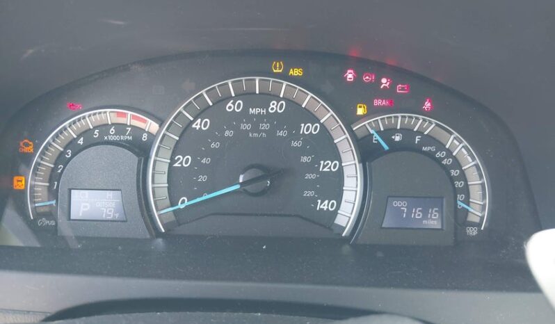 
								2012 Toyota Camry full									