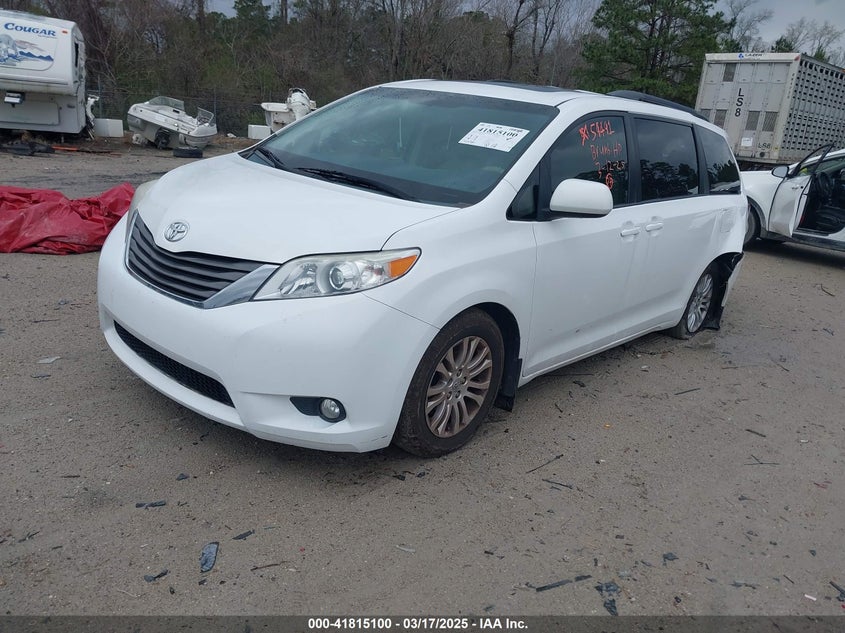 2013 Toyota Sienna