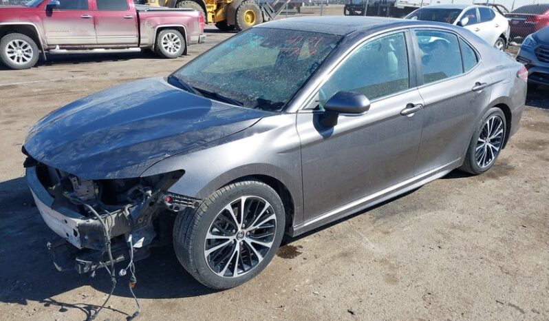 
								2018 Toyota Camry full									