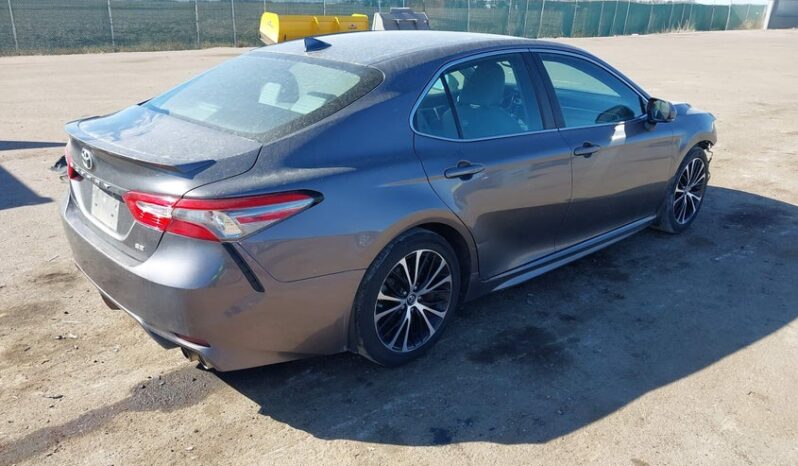 
								2018 Toyota Camry full									