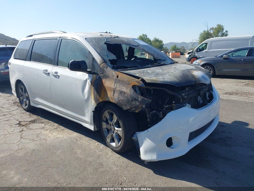 2014 Toyota Sienna