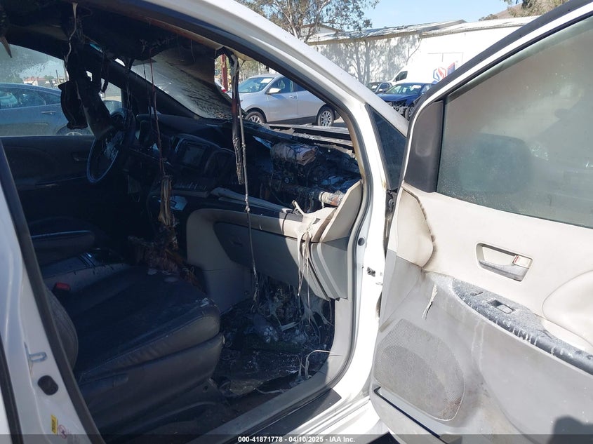 2014 Toyota Sienna