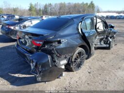 
										2022 Toyota Camry full									