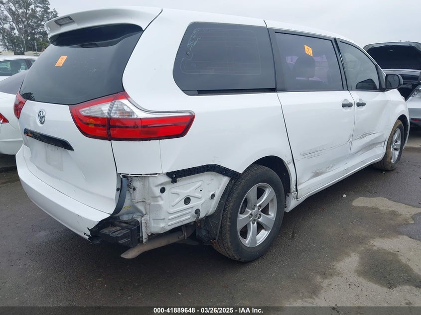 2017 Toyota Sienna