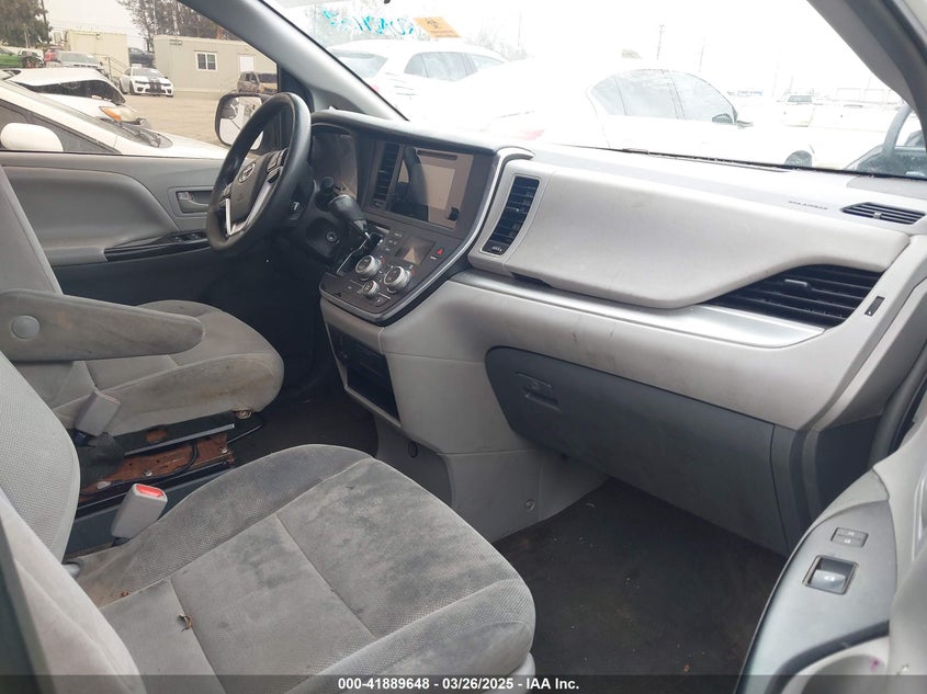 2017 Toyota Sienna