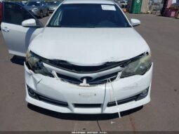 
										2013 Toyota Camry full									