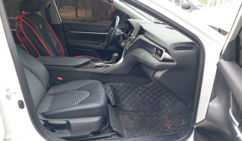 
								2023 Toyota Camry full									