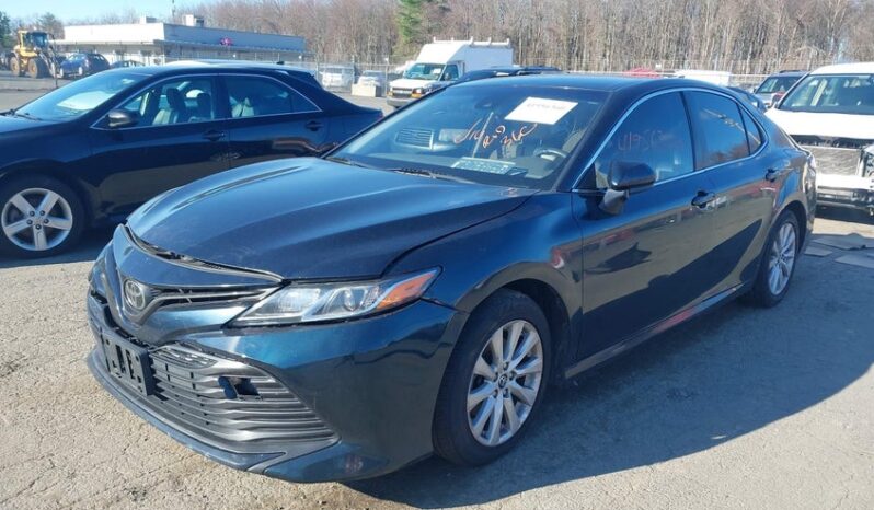 
								2018 Toyota Camry full									