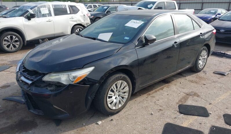
								2016 Toyota Camry full									