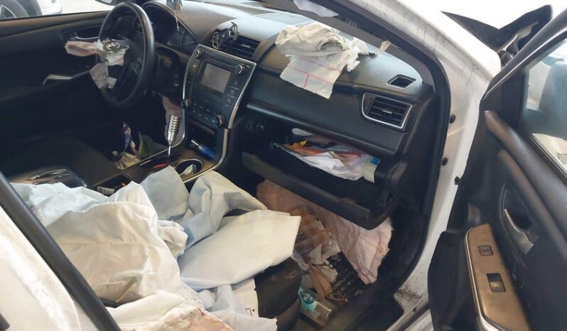 
								2015 Toyota Camry full									