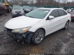 
										2016 Toyota Camry full									